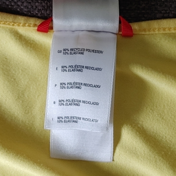The North Face yellow ladies tee - Picture 5 of 5